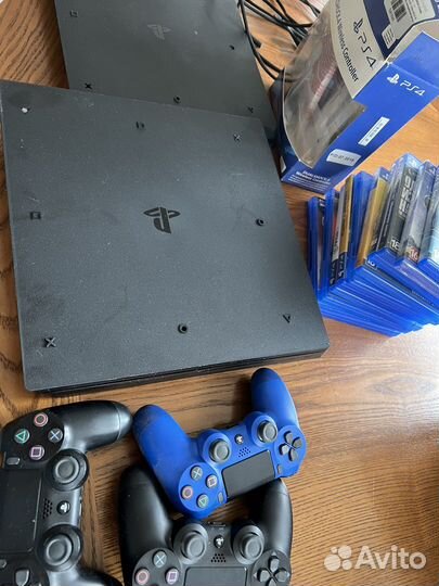 Sony playstation 4 ps4 pro модель CUH-7208b
