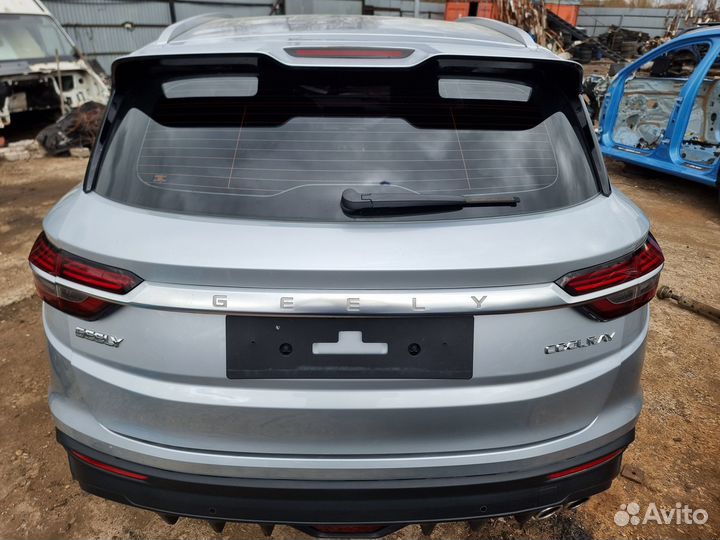 Крышка дверь багажника Geely Coolray серая в сборе