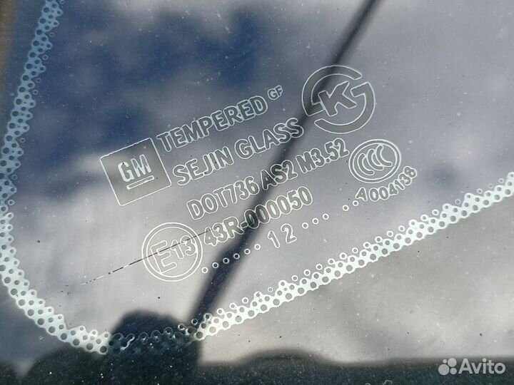 Стекло кузовное заднее правое Chevrolet Cruze