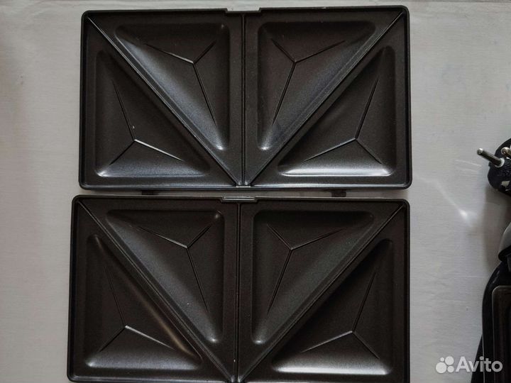 Вафельница Sakura