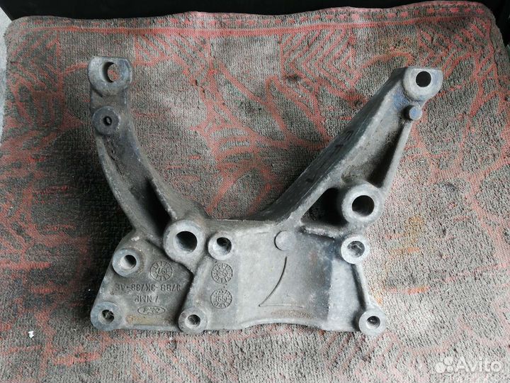 Кронштейн генератора Форд Фокус 1