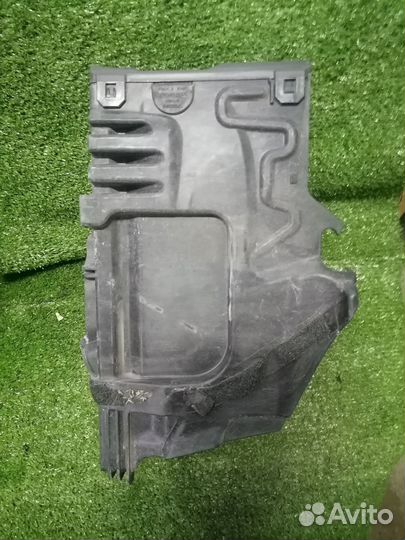 Площадка по акб 31294077 Volvo S60 FS