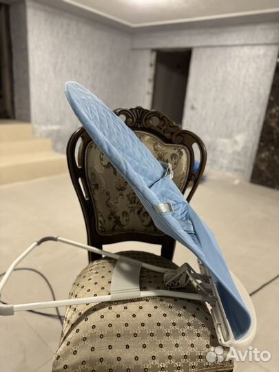 Шезлонг детский