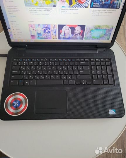 Ноутбук Dell 4озу/500gb/17.3 дюйма