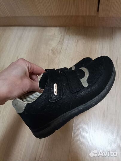 Кроссовки кожаные