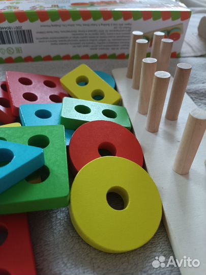 Деревянный сортер пирамидка