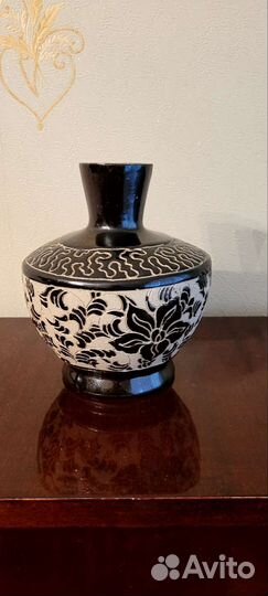 Вазы интерьерные