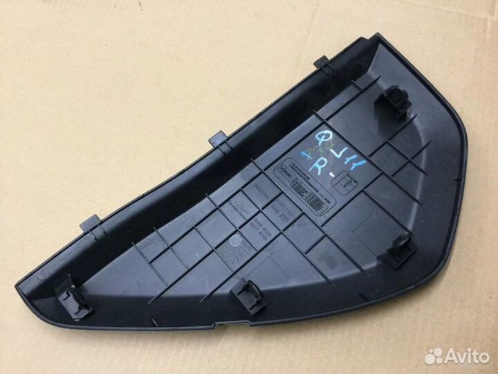Накладка на торпедо боковая Nissan Qashqai J11