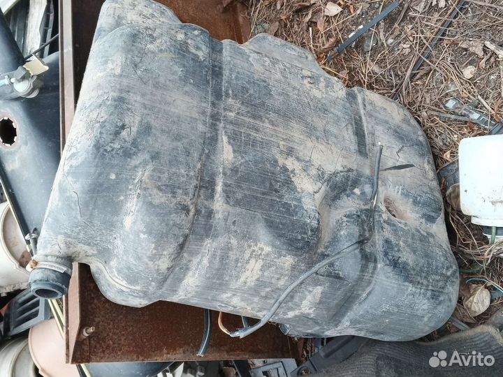 Пластиковый бак Святогор Рено