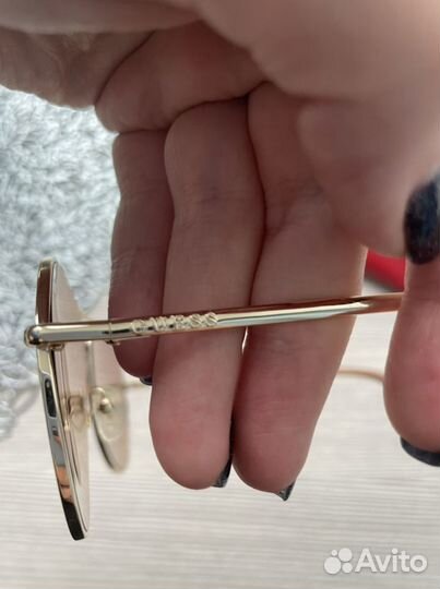 Солнцезащитные очки Guess оригинал