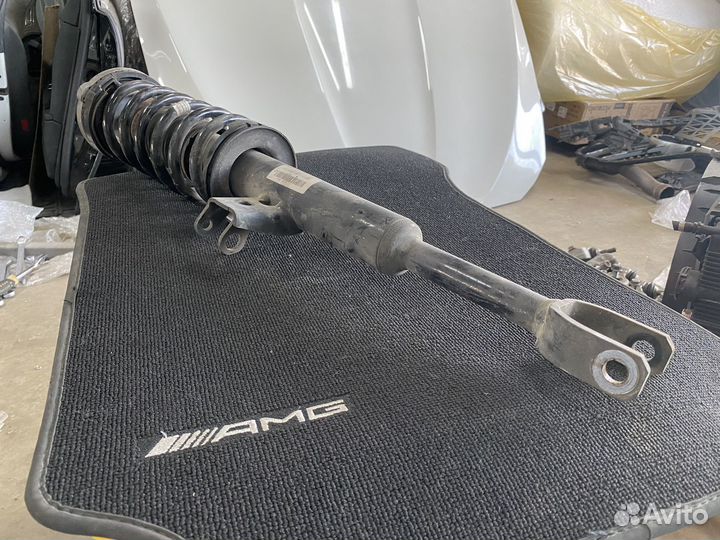 Стойка амортизатора передняя правая BMW 5 f10 ориг