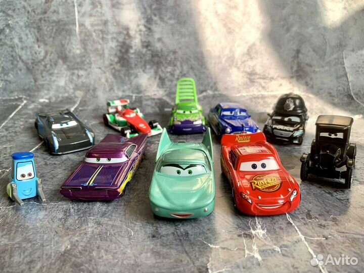 Машинки тачки жители Радиатор Спрингс