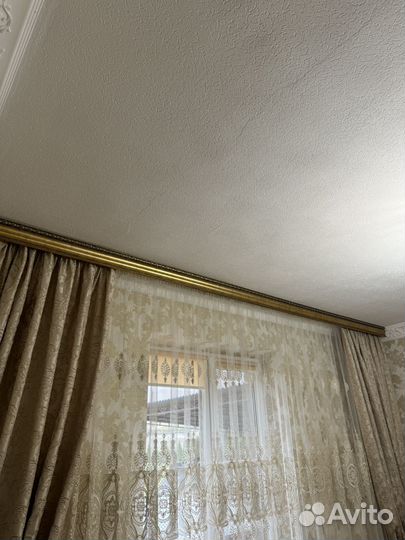 Карниз б/у в отличном состоянии полиуретановый