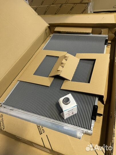 Радиатор кондиционера Toyota Rav 4