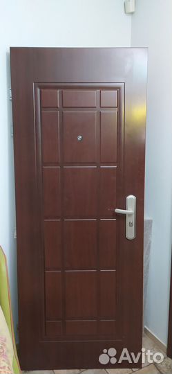 Дверь входная металлическая