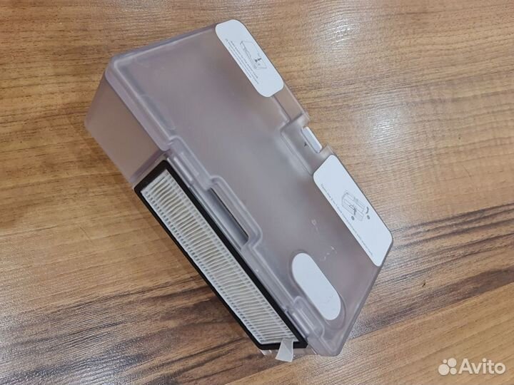 Робот-пылесос Xiaomi Mi Robot Vacuum-Mop Essential