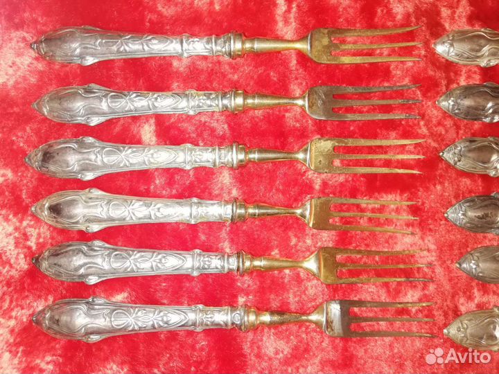 Десертные вилки и ножи, серебро 84 пробы