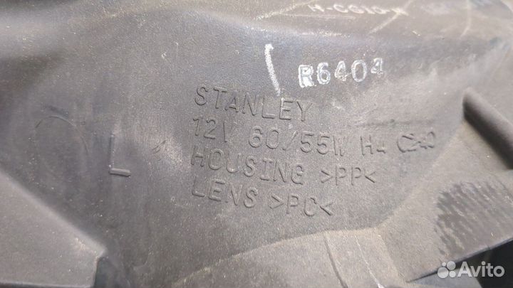 Фара (передняя) Mitsubishi L200, 2003