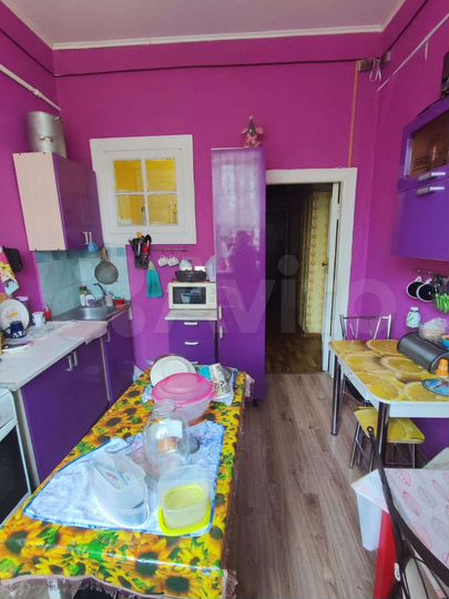 Комната 17 м² в 3-к., 4/4 эт.