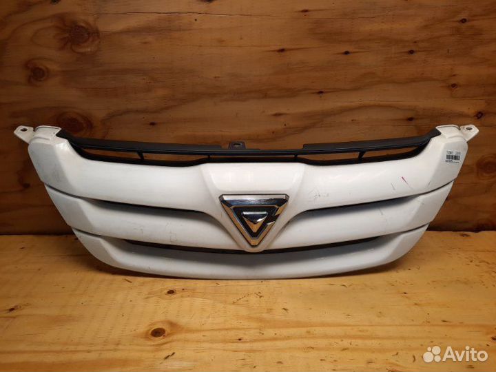 Решетка радиатора toyota caldina