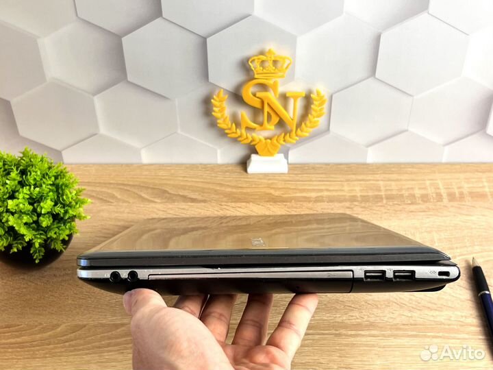 Samsung 355V (AMD-A6-4400M/SSD+HDD/HD7520G)