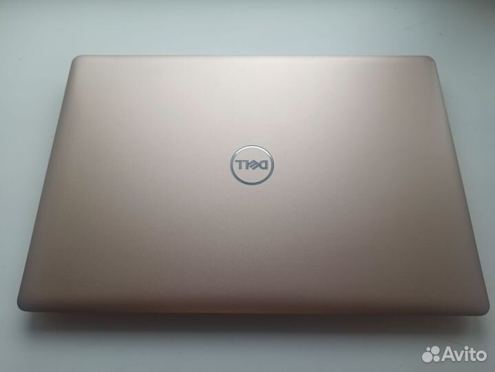 Ноутбук Dell Inspiron