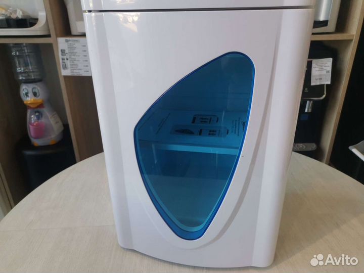 Кулер для воды диспенсер новый в упаковке