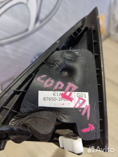 Уголок накладка зеркала внутри салона Kia sorento