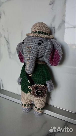 Вязаная игрушка ручной работы. Слонёнок Борис
