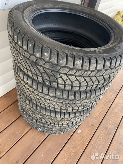 Viatti Brina Nordico V-522 215/55 R17 94T