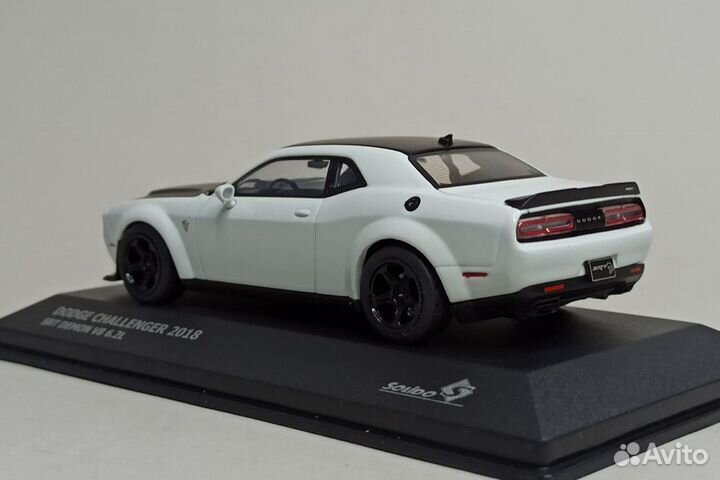 Dodge Challenger Demon Solido 1:43