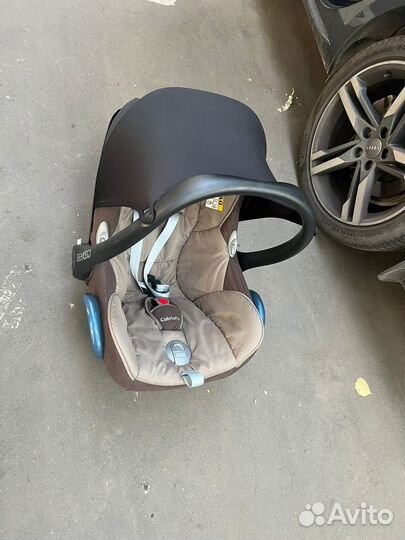 Автолюлька maxi cosi cabriofix и база 2WayFix