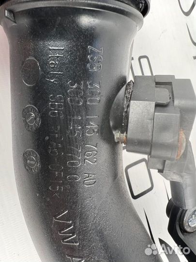 Патрубок интеркулера Volkswagen Passat B6 2.0 BMR