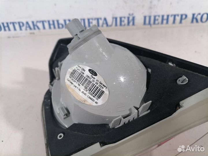 Фонарь задний внутренний левый Ford Kuga 1 2008-2
