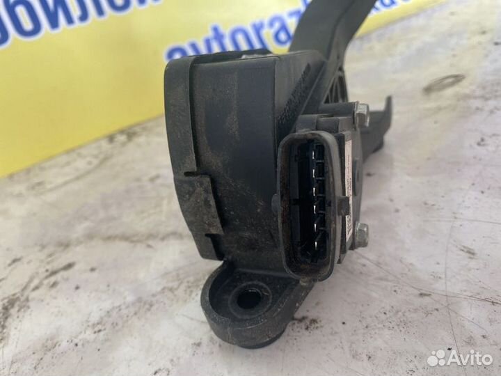 Педаль газа Kia Rio