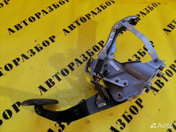 Педаль тормоза Toyota Rav4 40 2013-2019 2.0 3ZR FE