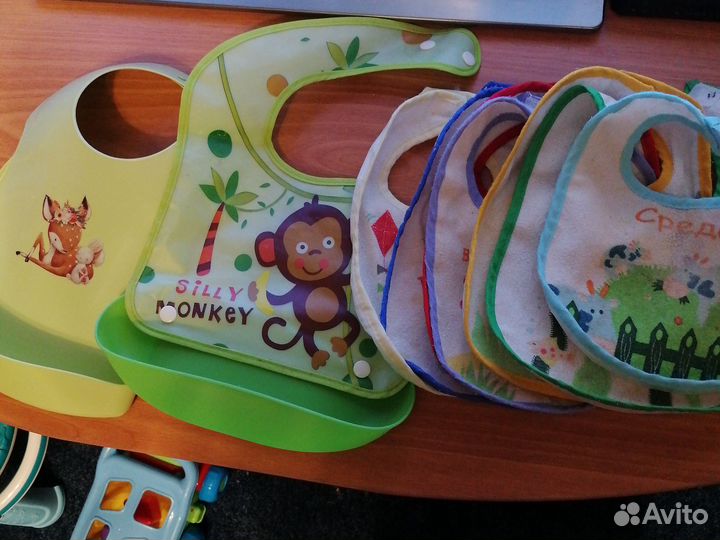 Слюнявчик нагрудник