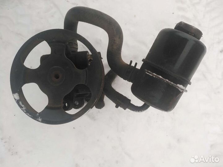 Насос гур митсубиси кольт