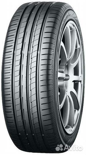 Yokohama BluEarth AE50 215/65 R17 99V