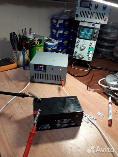 Зарядное устройство для автомобильной аккумуляторн