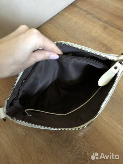 Сумка бежевая кожа