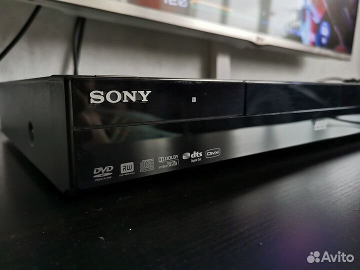 Пишущий DVD/HDD-плеер Sony RDR-AT 100 с USB и HDD