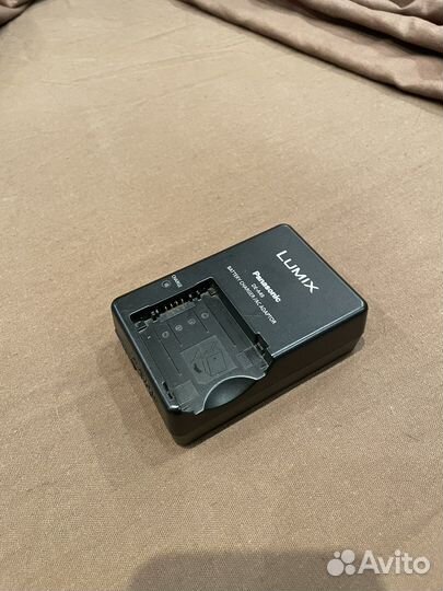 Зарядное устройство Panasonic Lumix DE-A49