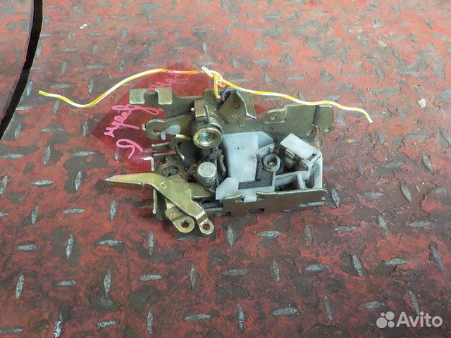 Замок двери Mercedes-Benz Axor Atego 9737200835