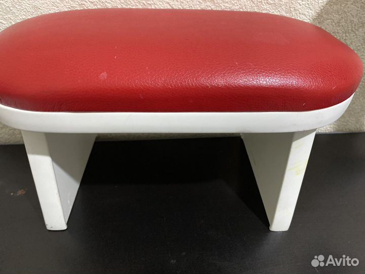 Подставка для рук маникюрная