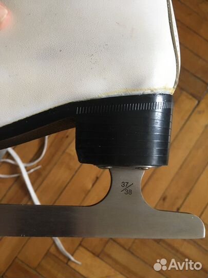 Коньки женские