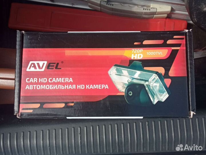Автомобильная камера заднего хода