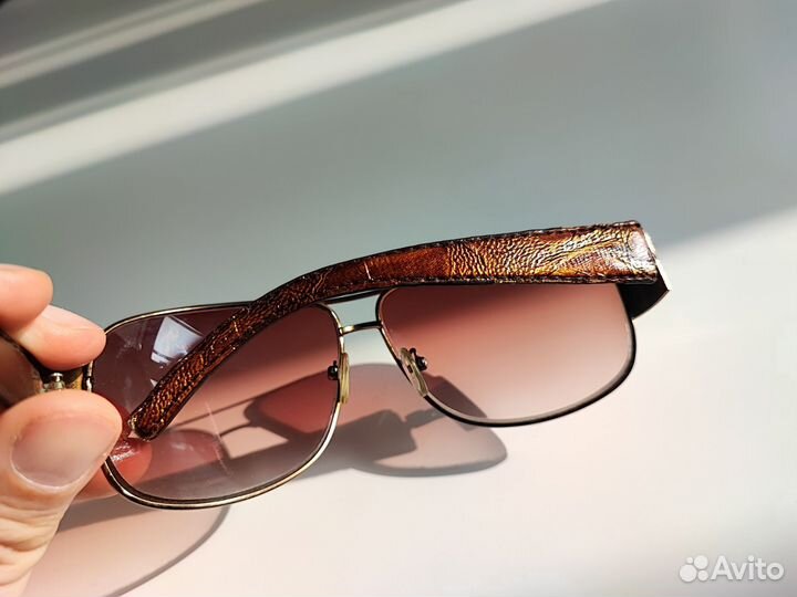 Солнцезащитные очки