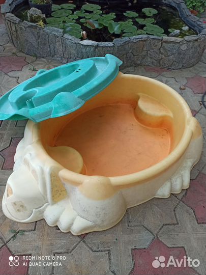 Детская песочница с крышкой пластиковая