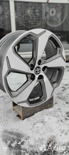 Диски Toyota Highlander R19